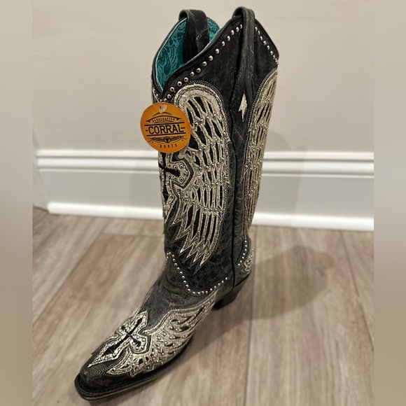 A4232 NEVER WORN / NEW CORRAL COWGIRL BOOTS - Picture 7 of 8